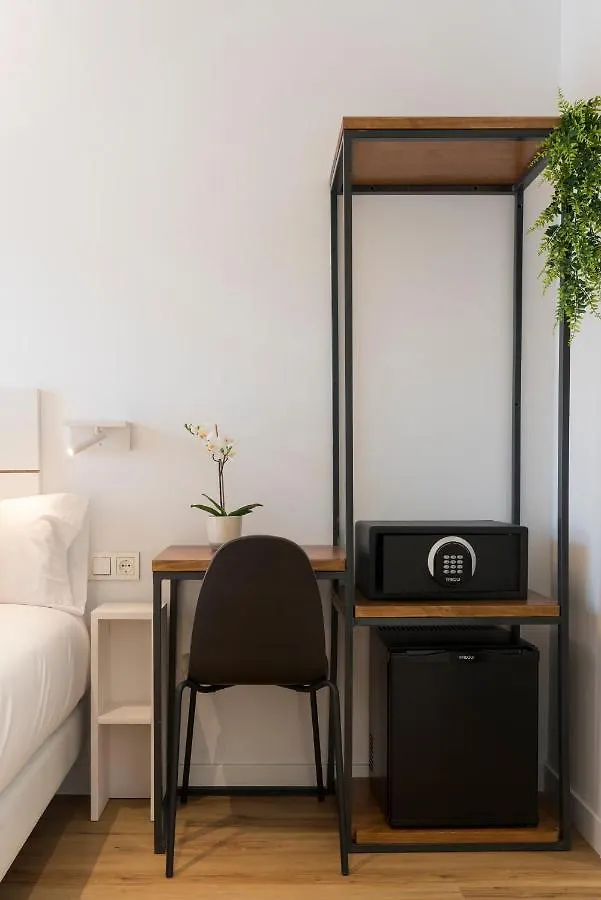 Guest house Elegant Rooms Lasarte Spain